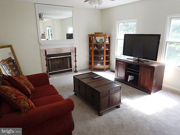 4th image of 1204 Trillium Ct