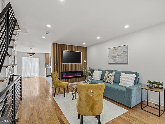 4th image of 8654 Fayette St