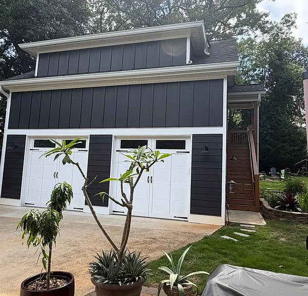 317 Morgan Pl — Photo 2