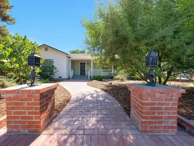 756 N M St, Tulare, CA, 93274