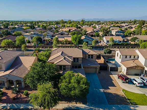 4th image of 21768 E CHERRYWOOD Drive