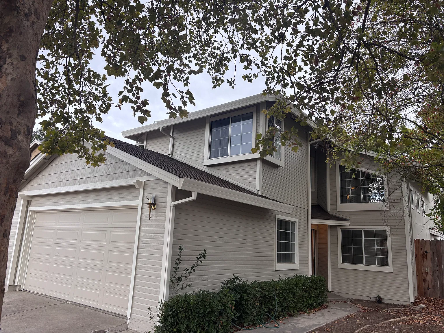 8218 Prior Way — Photo 1