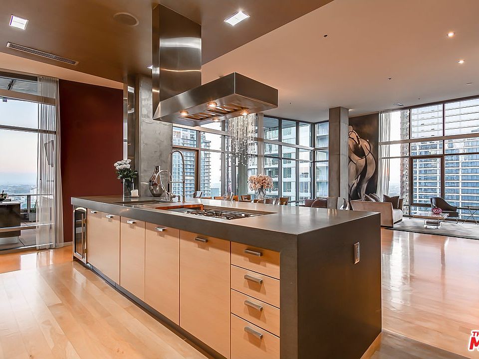 1st image of 1100 S Hope St #201