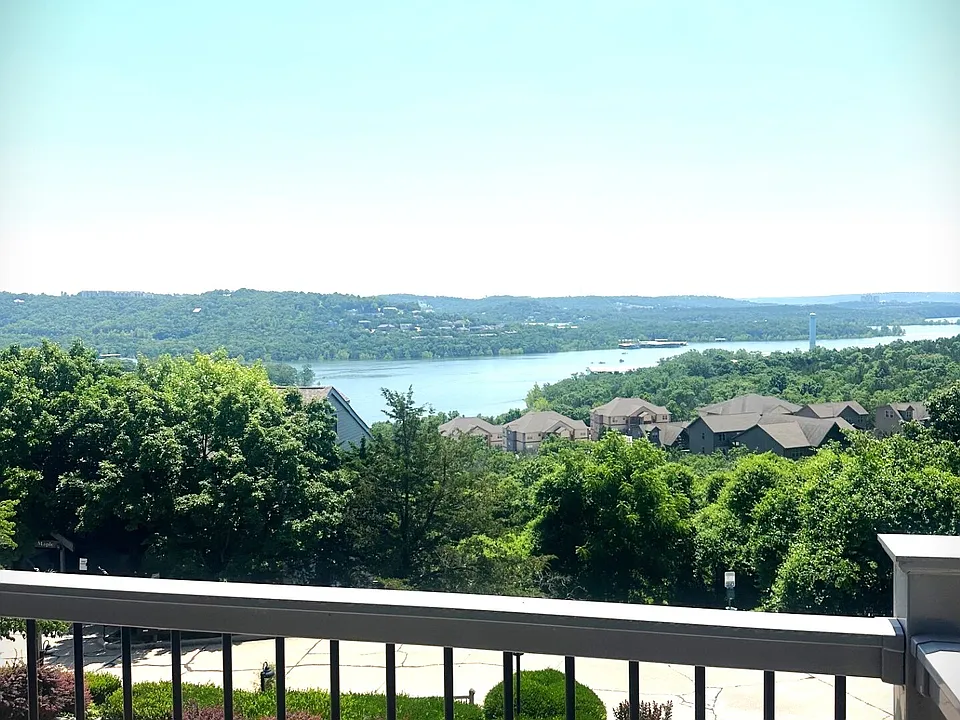 3 Treehouse Ln #3