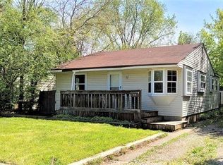 1620 Newcombe St, Flint, MI 48506