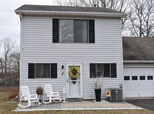 12 Colleen Ct, Howell, NJ 07731