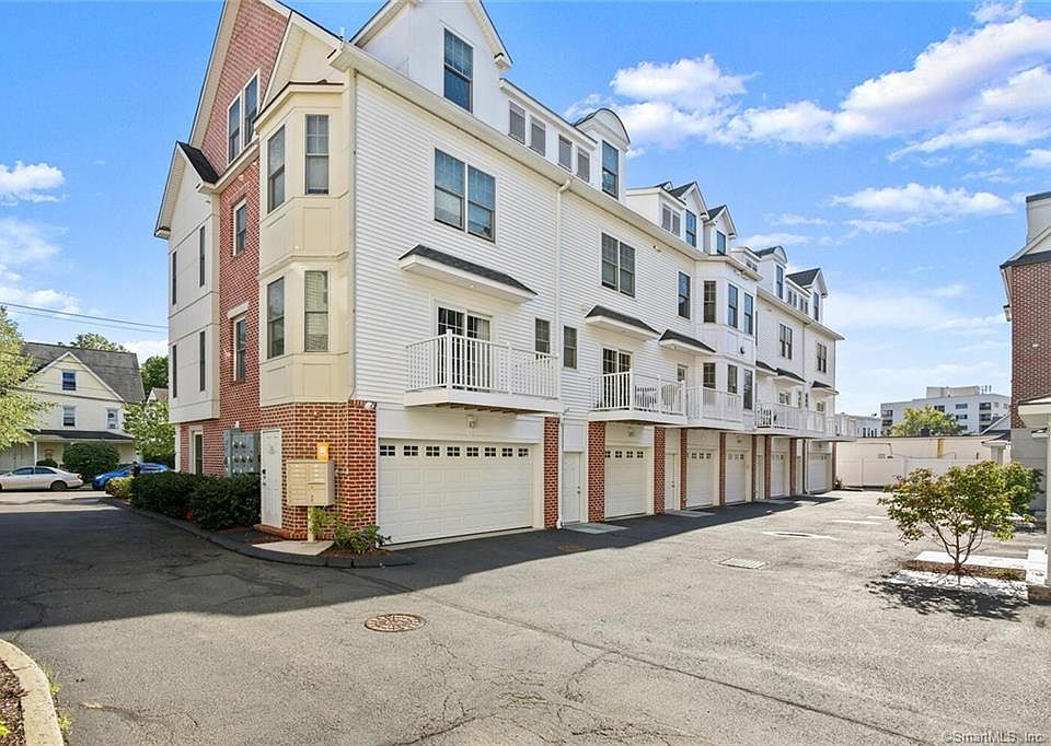 1st image of 14 1st St #14F