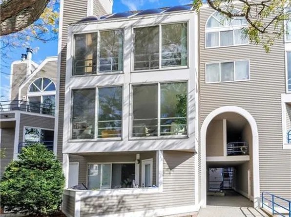 62 Harbour Close Close #62, New Haven, CT 06519