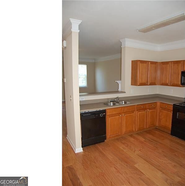 1st image of 618 Providence Pl SW