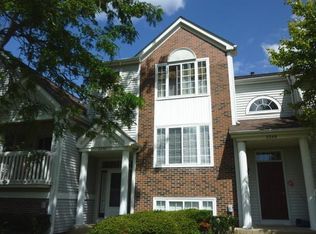 2350 Dawson Ln, Algonquin, IL 60102