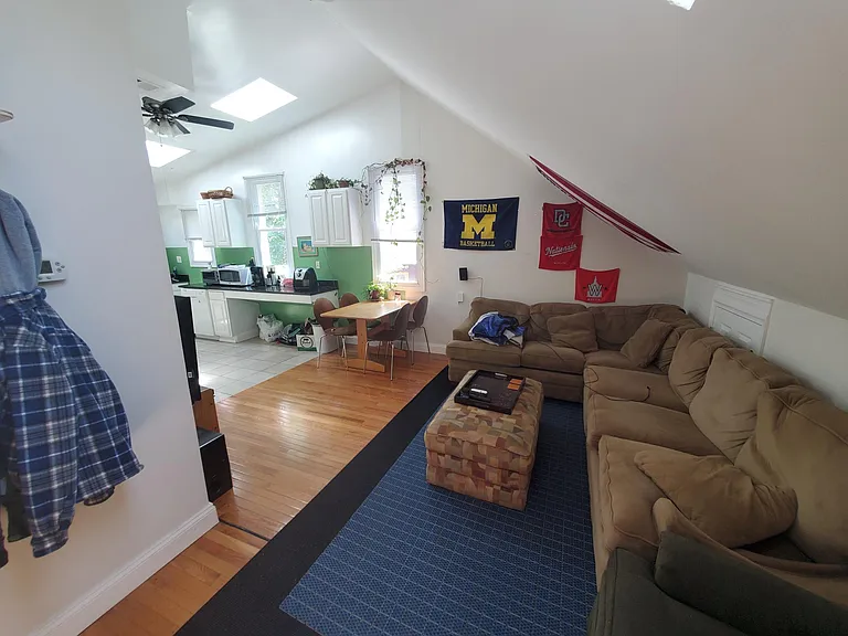 4315 River Rd NW #5 — Photo 4