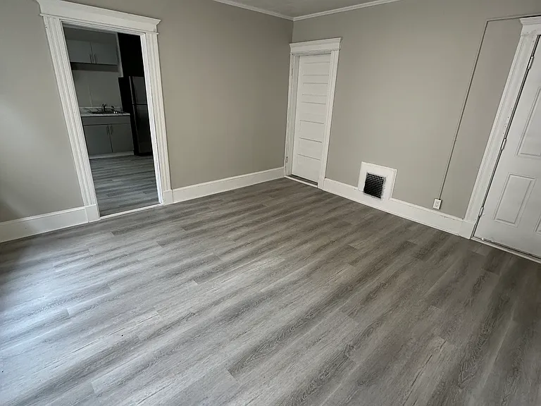 191 Buckingham St #2 — Photo 22