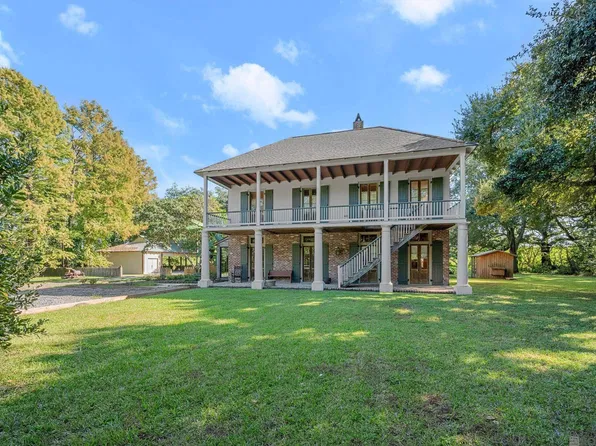 3200 N River Rd, Port Allen, LA 70767
