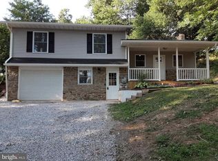 18 Vineyard Rd, Christiana, PA 17509