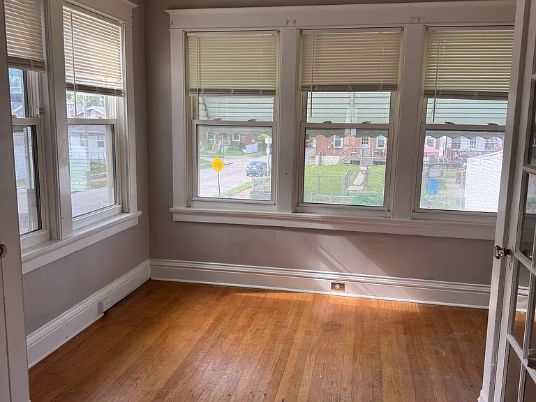 4400 Taft Ave — Photo 8