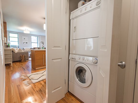 3rd image of 236 Elizabeth St APT 4F