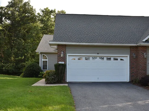 535 Spring Oaks Dr, Rockingham, VA 22801