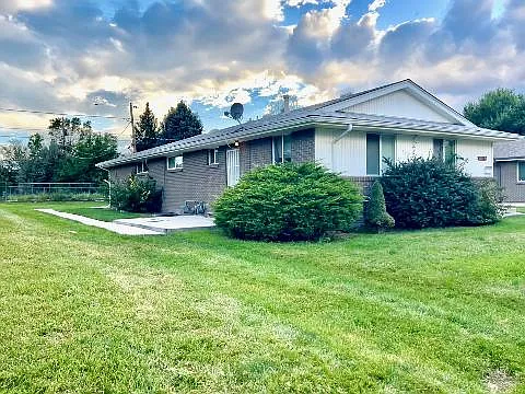 2 bed, 923 sqft, $1,450 — Photo 2