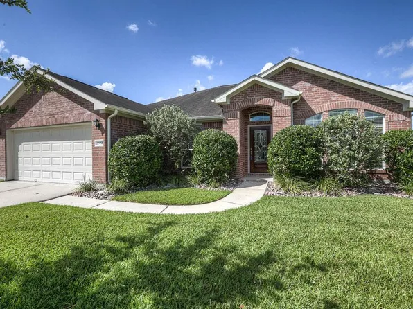 1802 Grand Oak Dr, Pearland, TX 77581