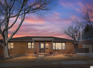 5858 Hickory St, Omaha, NE 68106