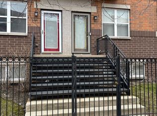 7264 N Rogers Ave, Chicago, IL 60645