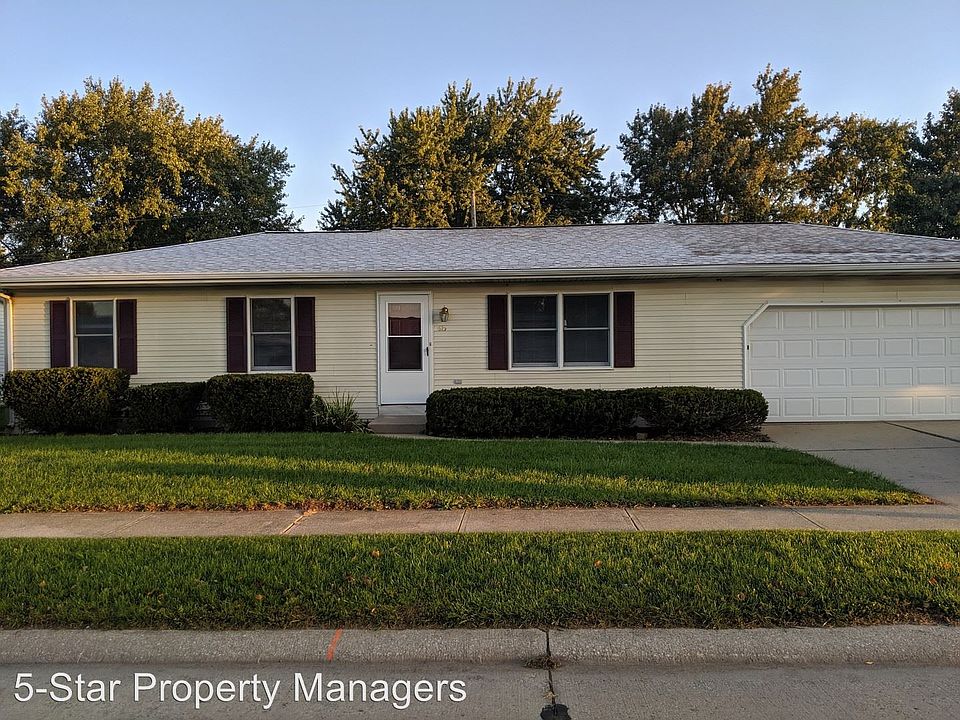1st image of 615 Bayberry Dr