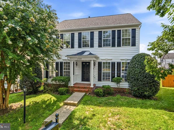 2440 Five Fathom Cir, Woodbridge, VA 22191