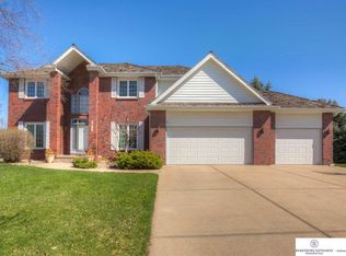 17456 Archer Cir, Omaha, NE 68135