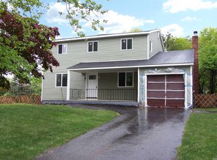 39 1st Ave, Medford, NY 11763
