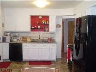 4th image of 39 Greendale Dr