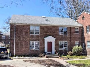 4010 193rd St APT 4, Flushing, NY 11358