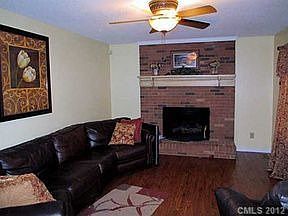3rd image of 2240 Winterfield Dr