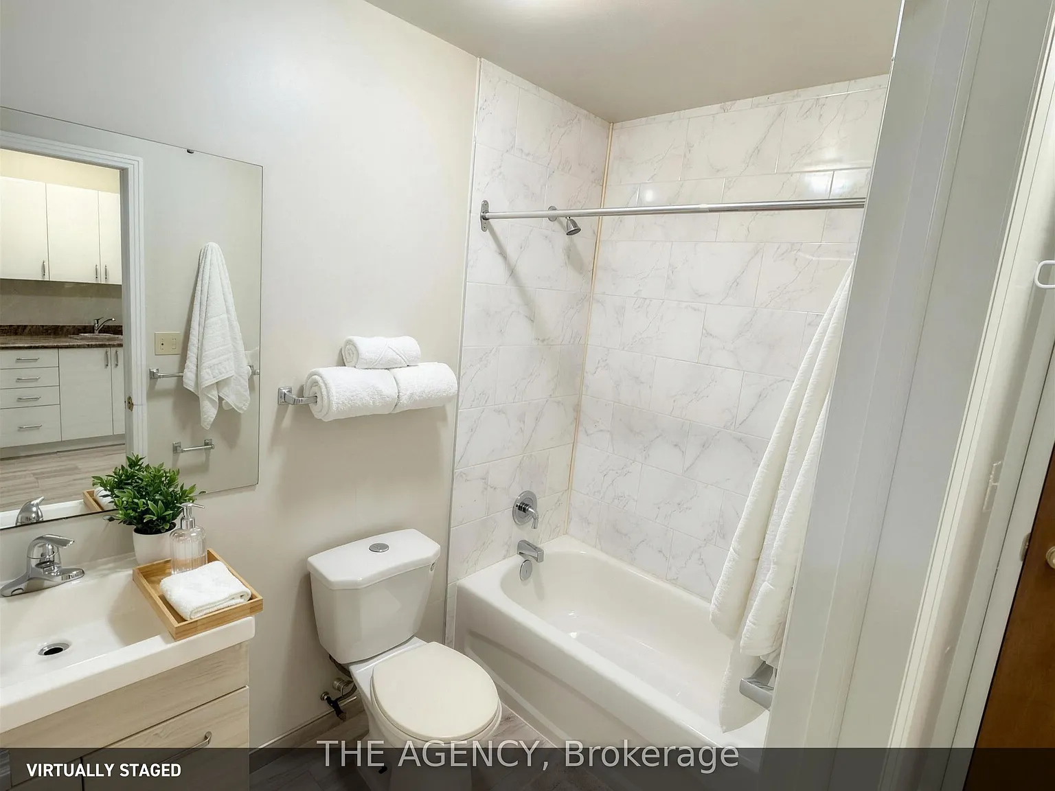 Studio, $1,299 — Photo 4