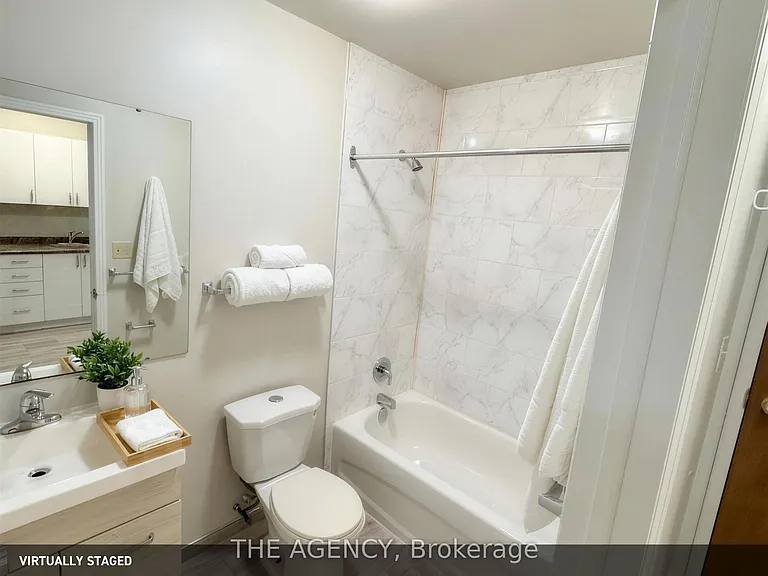 45 King Ave W #9 — Photo 4