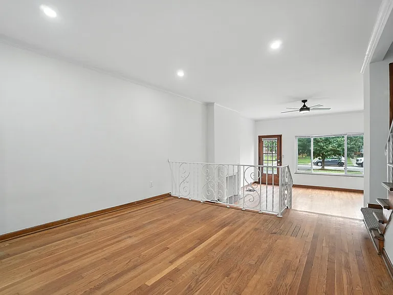 1660 Elmwood Ave — Photo 18