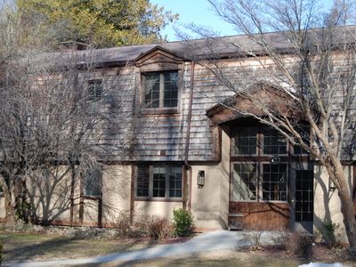 85 River Road APT C5, Essex, CT, 06426