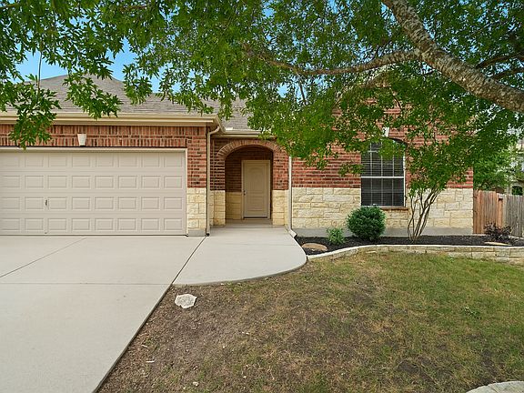 2nd image of 3052 Pine Valley Dr