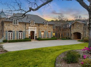 19 Spring Valley Ln, Little Rock, AR 72223