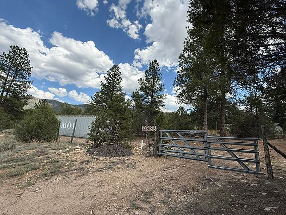 3rd image of 2318 Old Red River Rd