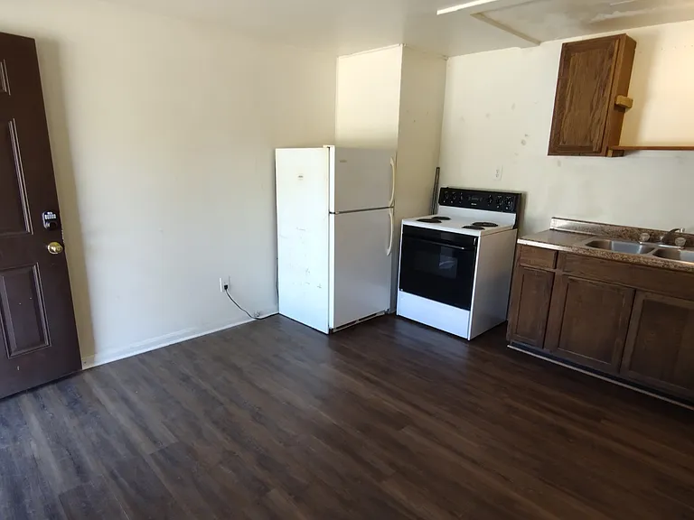 2223 N Water Street Ext — Photo 1