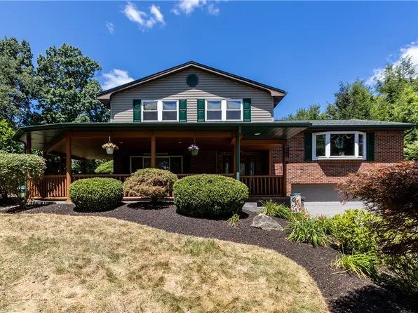 701 Fenneltown Rd, New Alexandria, PA 15670