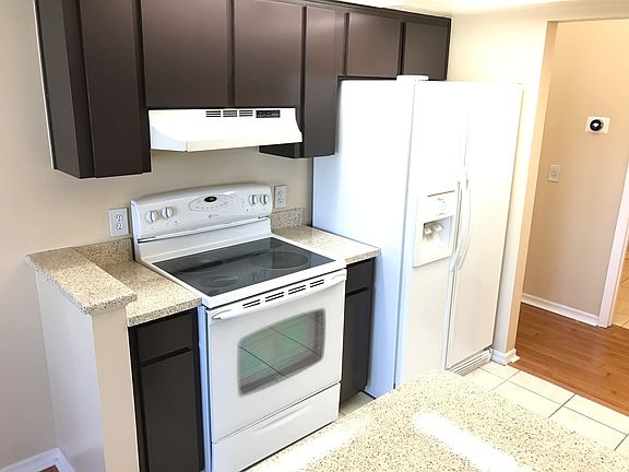 2nd image of 8033 Glenridge Loop E