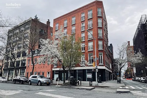 Rented by Sotheby's International Realty | media 9