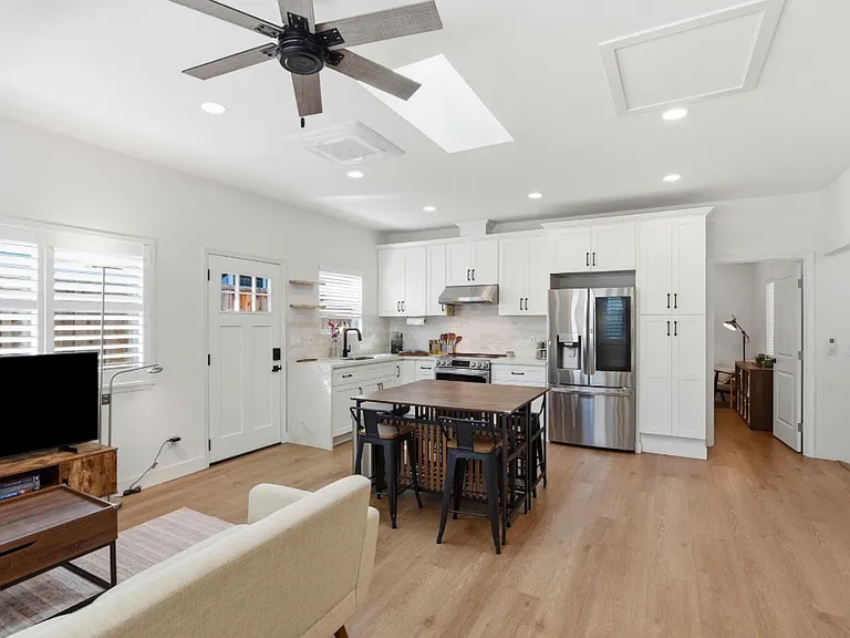 641 Toyon Ave #3 — Photo 11