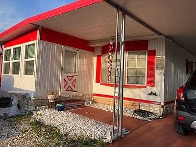 1st image of 3150 NE 36th Ave Lot 122