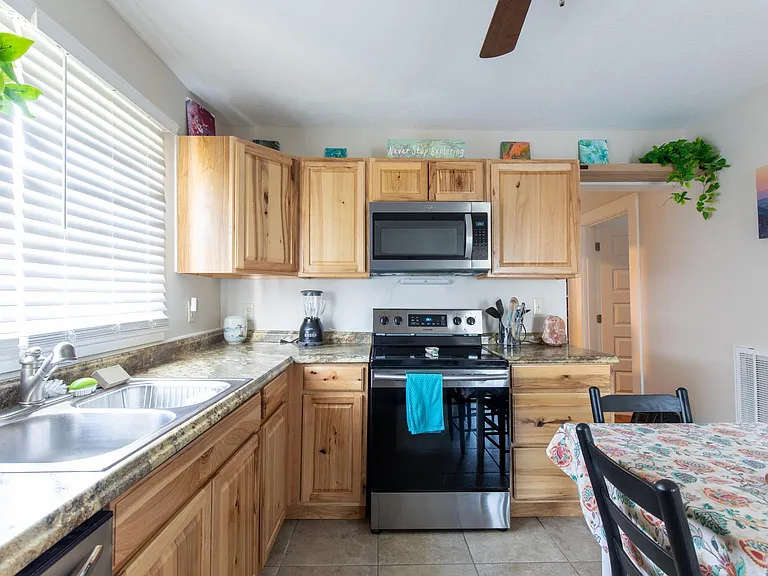 1322 Chestnut St — Photo 22