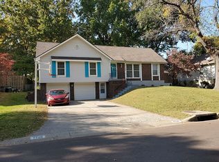 7720 Irwin Rd, Raytown, MO 64138