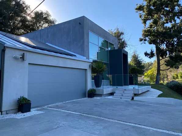 9792 Oak Pass Rd, Beverly Hills, CA 90210