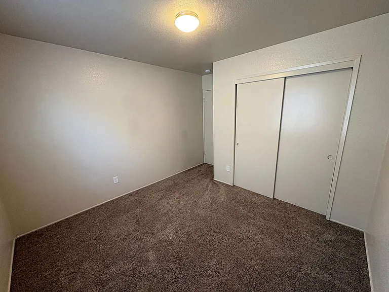 869 Belmont St — Photo 14