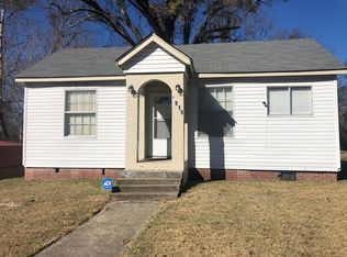 1915 Martin Luther King Blvd, Vicksburg, MS 39183